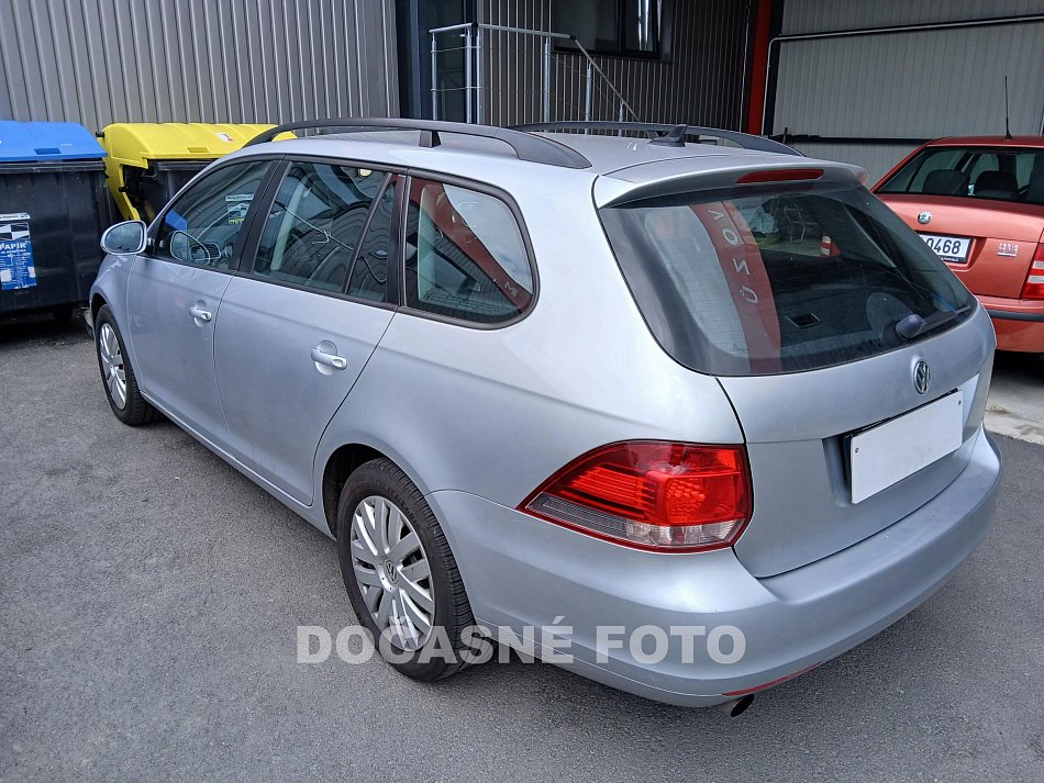Volkswagen Golf 1.6 TDi 