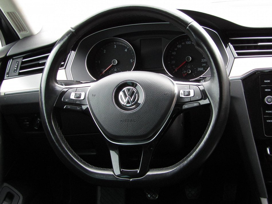 Volkswagen Passat 2.0 TDi Highline