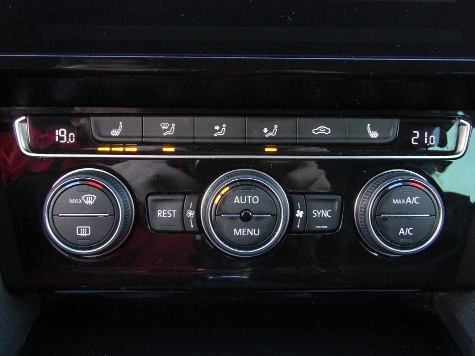 Volkswagen Passat 2.0 TDi Highline