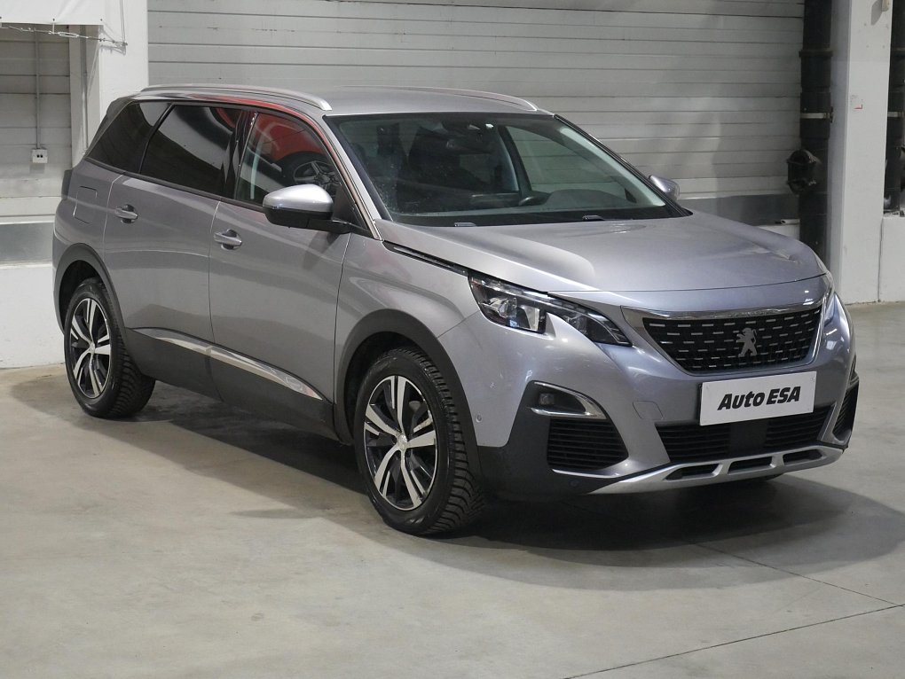 Peugeot 5008 1.5 HDi 