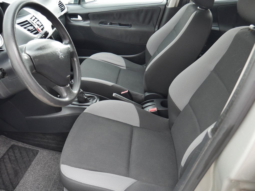 Peugeot 207 1.4i 