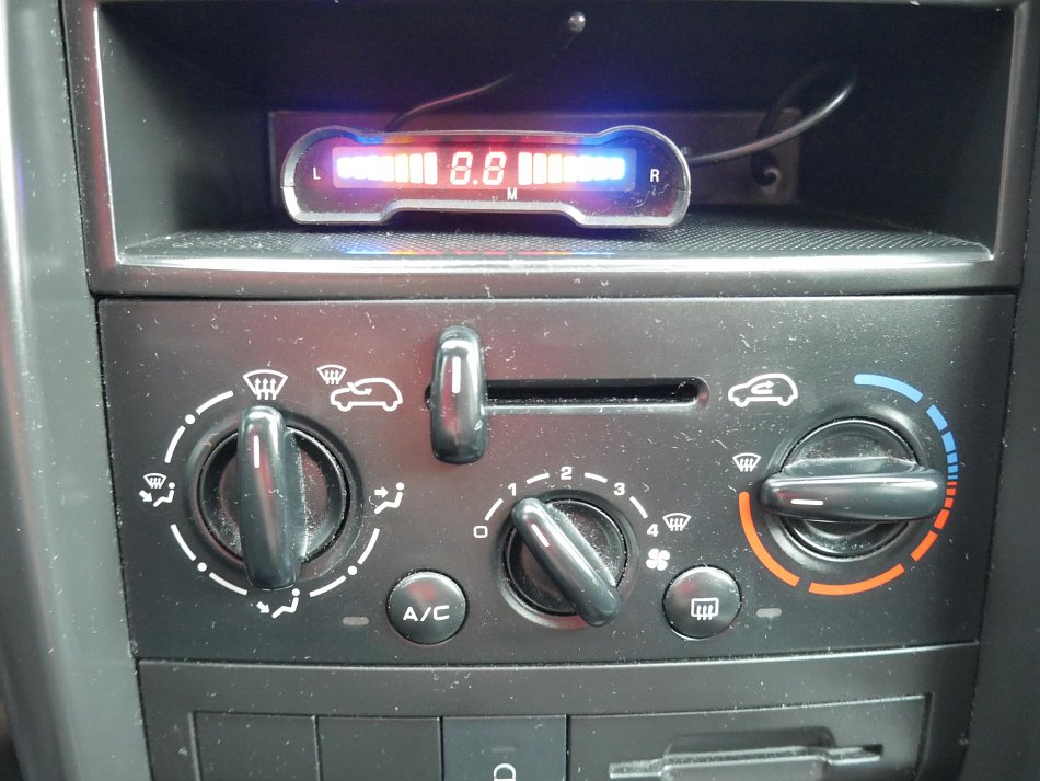 Peugeot 207 1.4i 