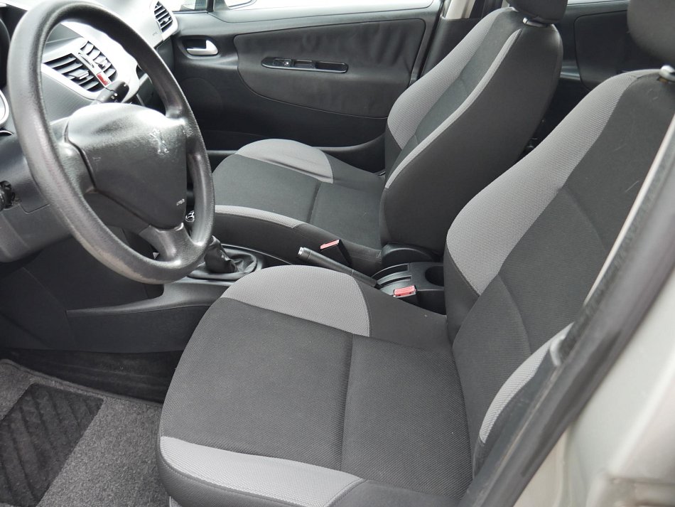Peugeot 207 1.4i 
