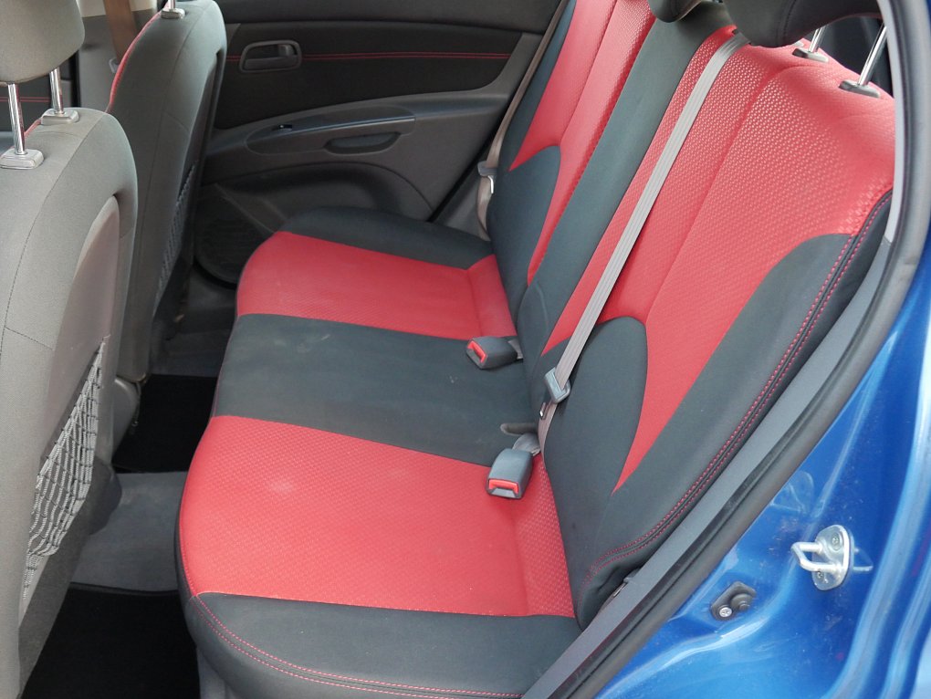 Kia Rio 1.4i 