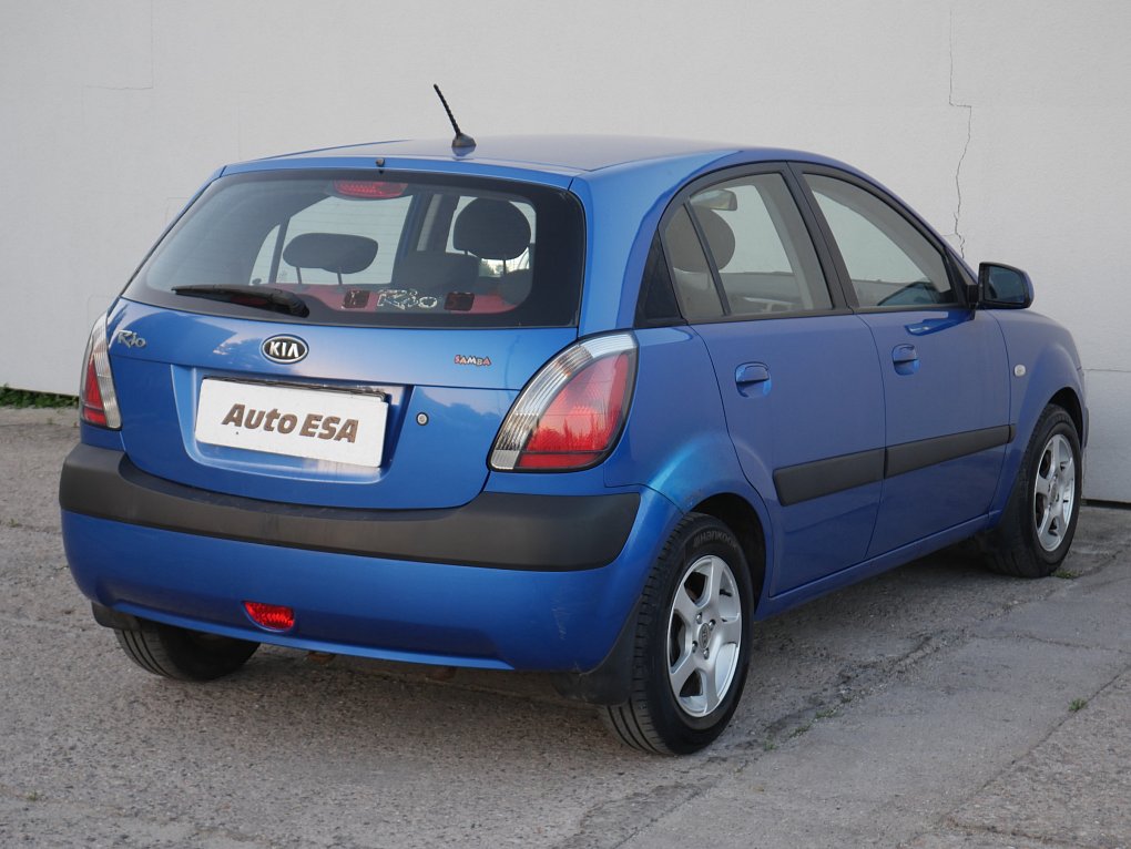 Kia Rio 1.4i 
