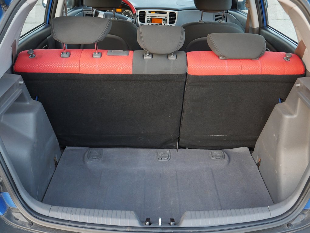Kia Rio 1.4i 