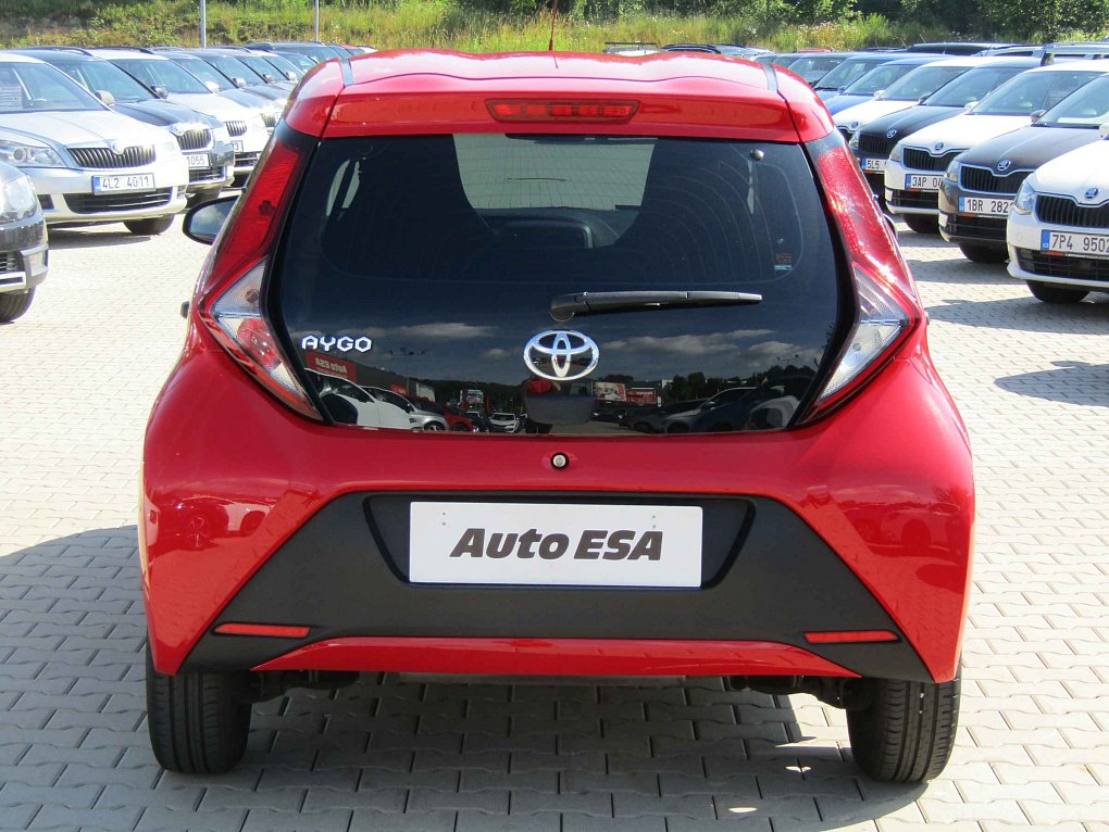 Toyota Aygo 1.0 i 