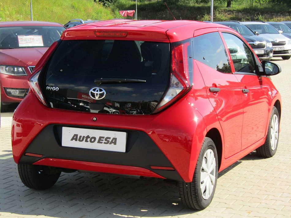 Toyota Aygo 1.0 i 