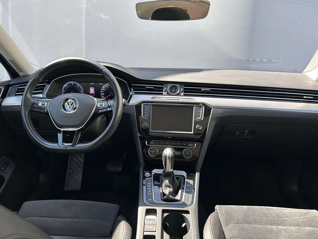 Volkswagen Passat 2.0 TDi Highline