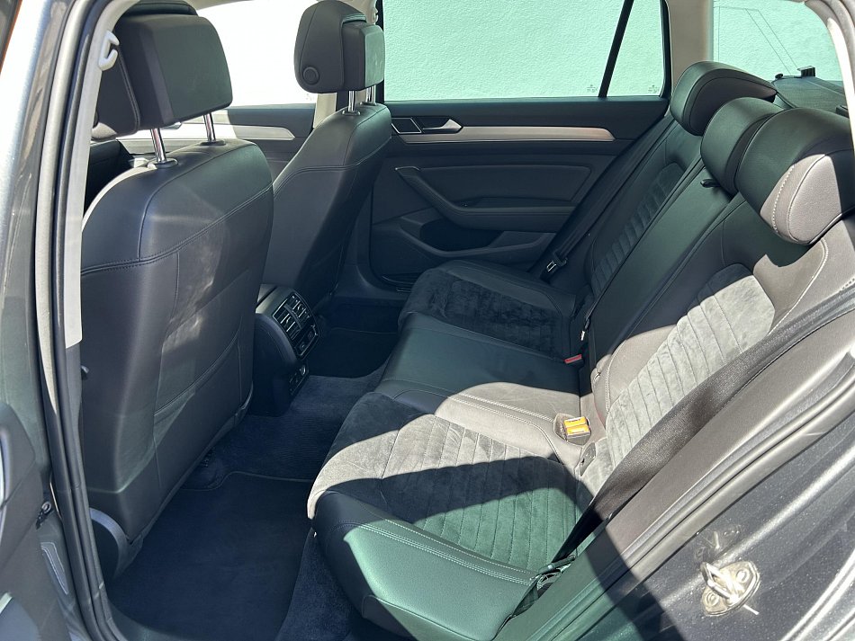 Volkswagen Passat 2.0 TDi Highline