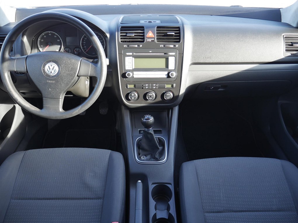 Volkswagen Jetta 1.6i 