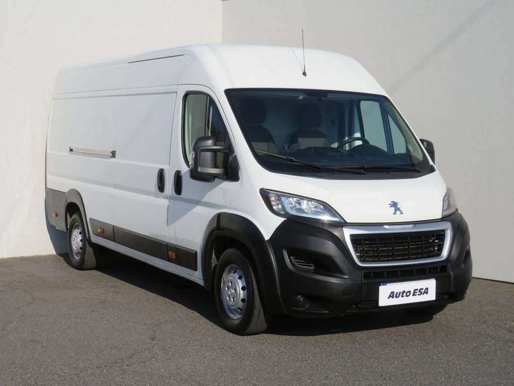 Peugeot Boxer 2.0HDi  L3H2 6míst