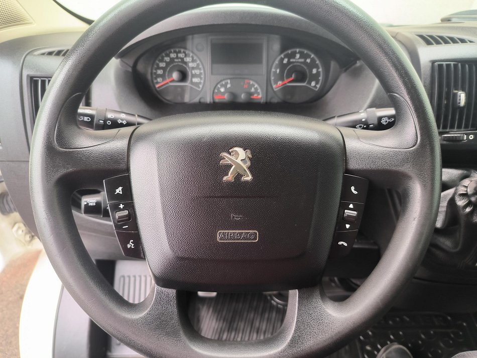 Peugeot Boxer 2.0HDi  L3H2 6míst