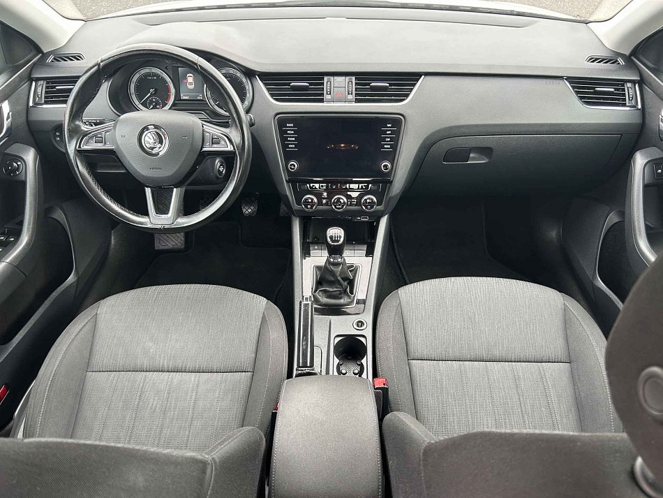 Škoda Octavia III 1.8 TSi Elegance