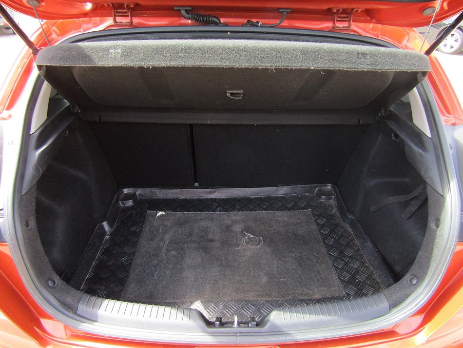 Kia Ceed 1.6GDI 