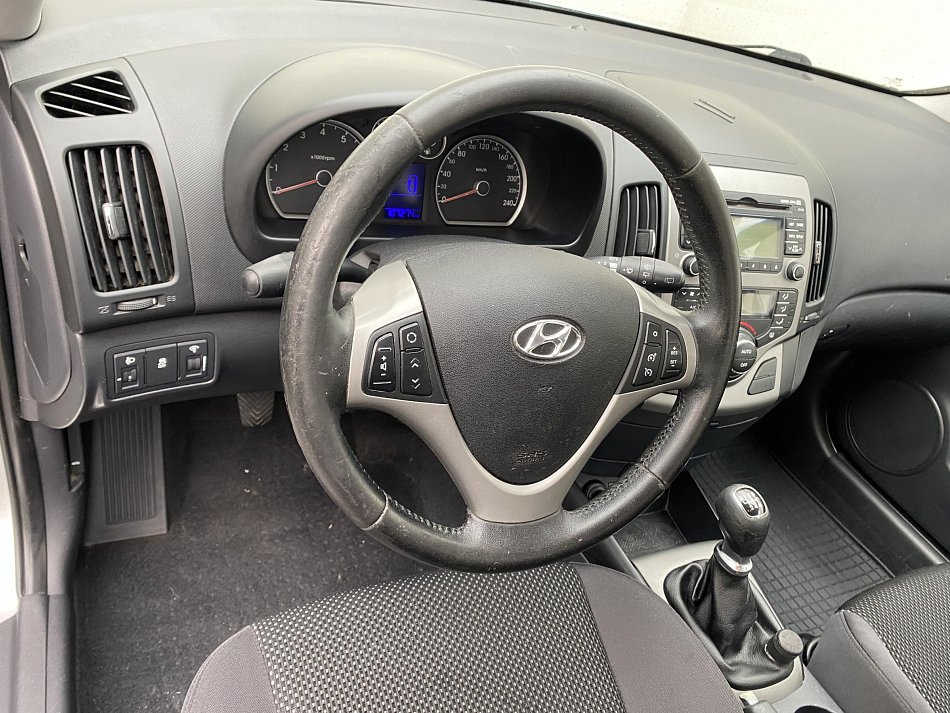 Hyundai I30 1.6i 
