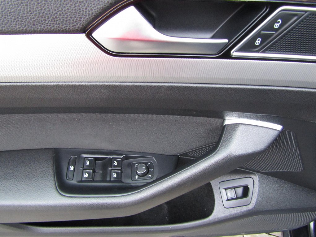 Volkswagen Passat 2.0 TDi 