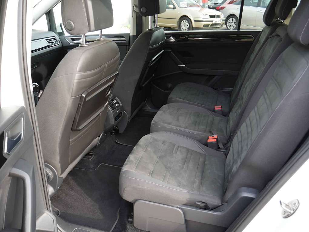 Volkswagen Touran 2.0TDi Highline