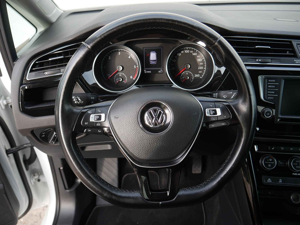 Volkswagen Touran 2.0TDi Highline