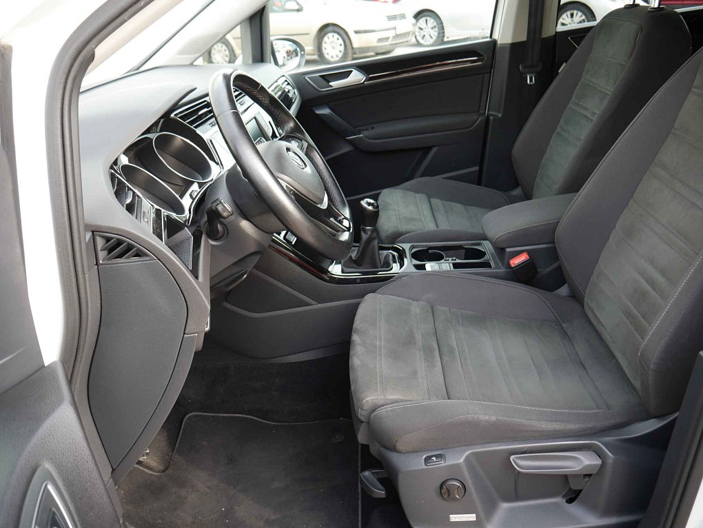 Volkswagen Touran 2.0TDi Highline