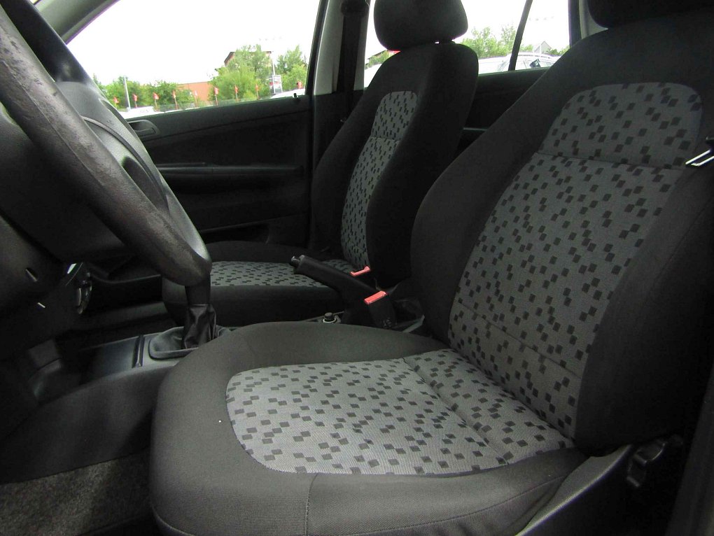 Škoda Fabia I 1.2 HTP 12V 