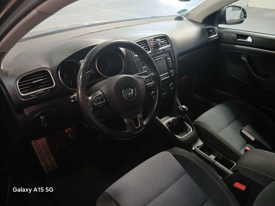 Volkswagen Golf 2.0 TDi 