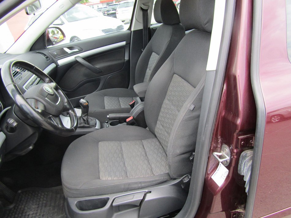 Škoda Octavia II 1.2 TSI Ambiente