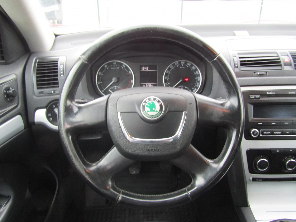 Škoda Octavia II 1.2 TSI Ambiente
