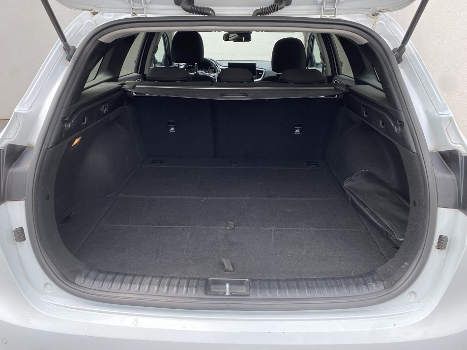 Kia Ceed 1.5 TGDi TOP SW