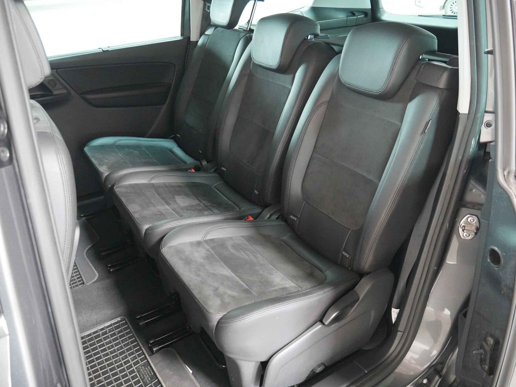 Volkswagen Sharan 2.0 TDi  4x4, 7míst