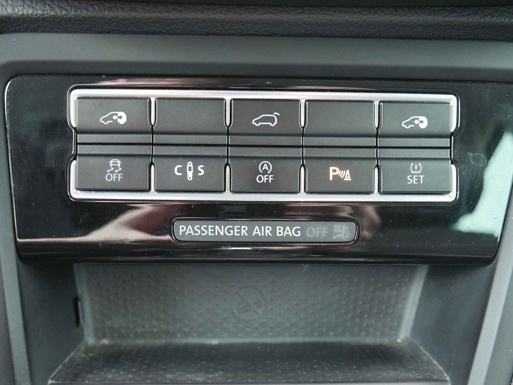Volkswagen Sharan 2.0 TDi  4x4, 7míst