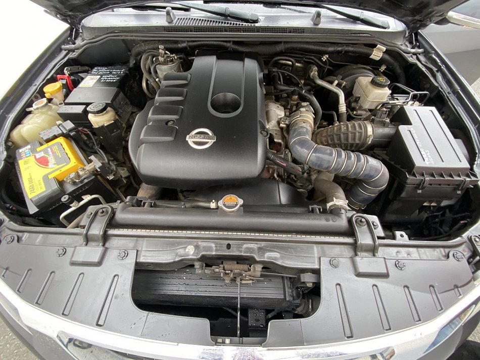 Nissan Navara 2.5dCi  4WD DoubleCab