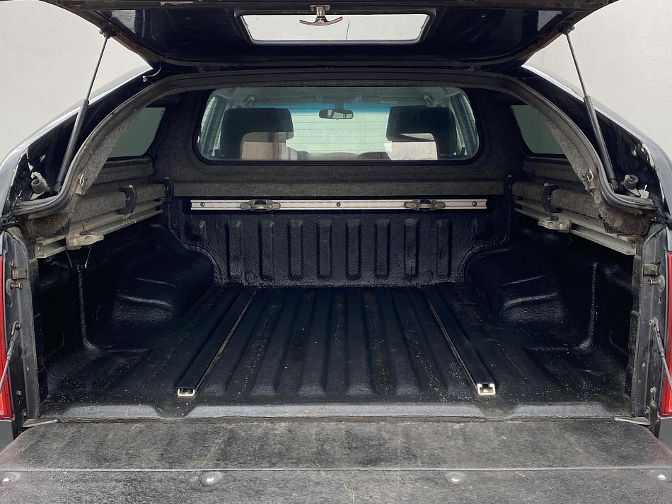 Nissan Navara 2.5dCi  4WD DoubleCab
