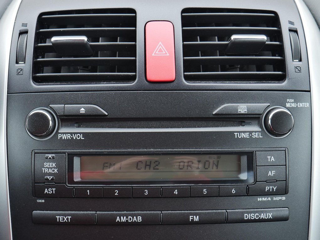 Toyota Auris 1.3VVT-i 