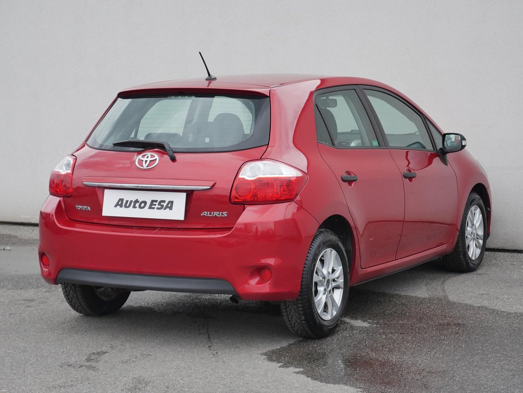 Toyota Auris 1.3VVT-i 