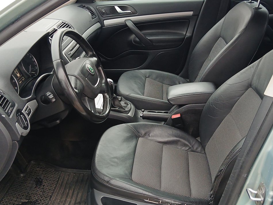 Škoda Octavia II 1.4 TSi Elegance