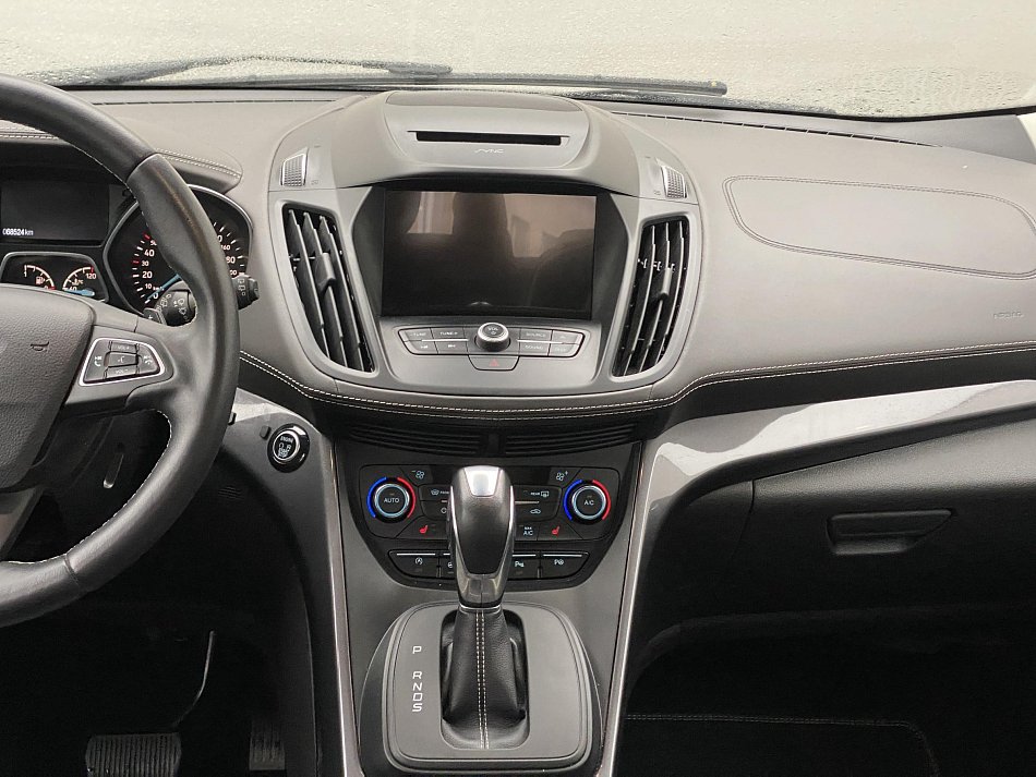 Ford Kuga 1.5 EB Vignale AWD
