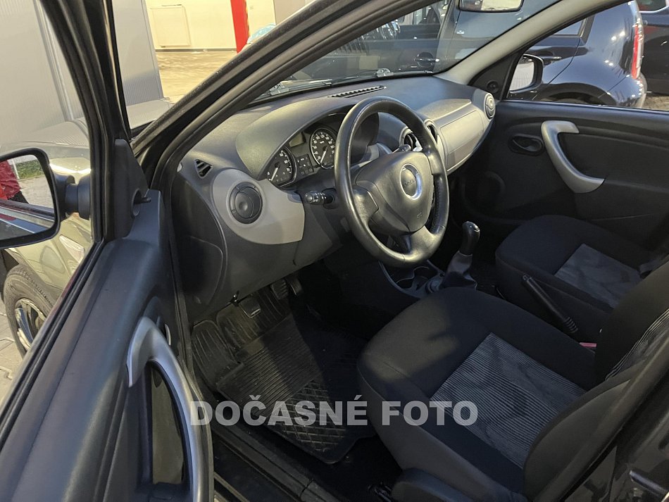 Dacia Sandero 1.6i 