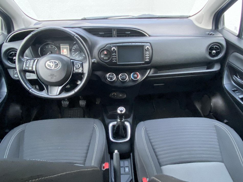 Toyota Yaris 1.5i 