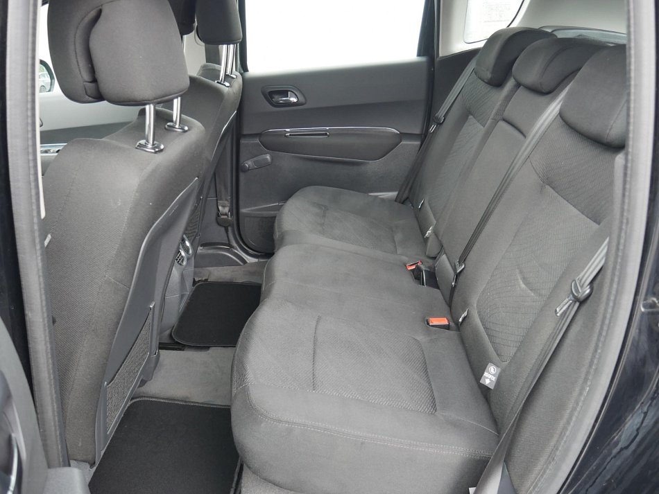 Peugeot 3008 1.6i 
