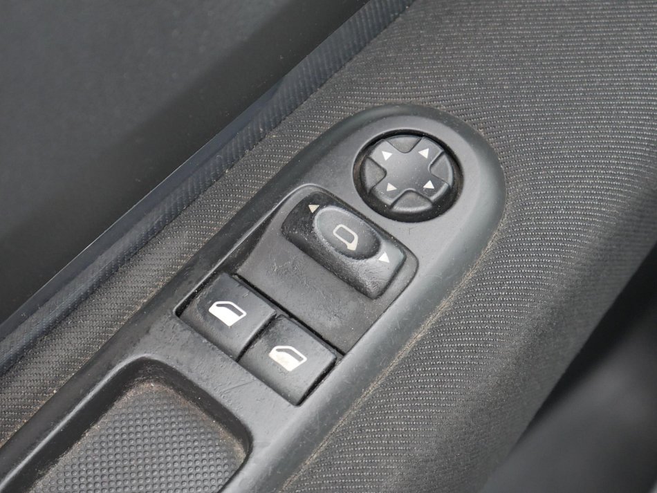 Peugeot 3008 1.6i 