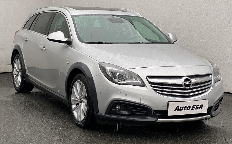 Opel Insignia 2.0 CDTi Country Tourer 4x4