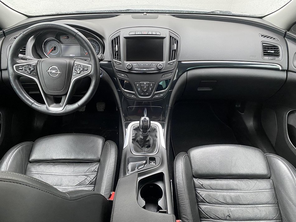 Opel Insignia 2.0 CDTi Country Tourer 4x4