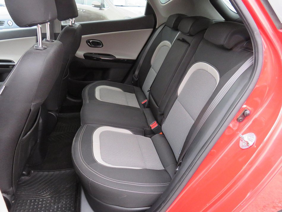 Kia Ceed 1.6 GDi 