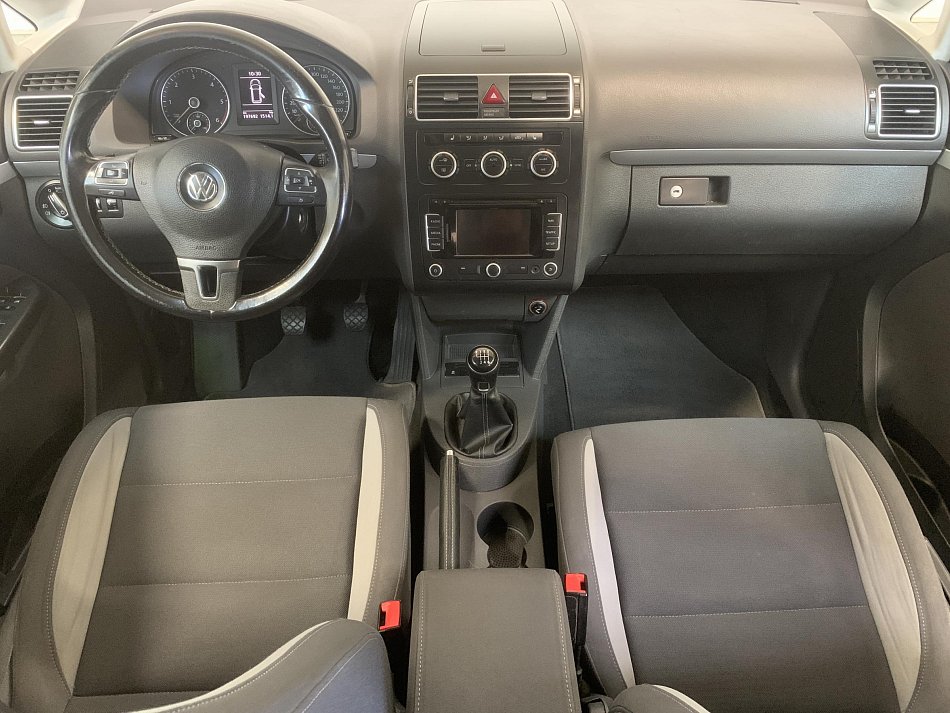 Volkswagen Touran 1.6 TDi 