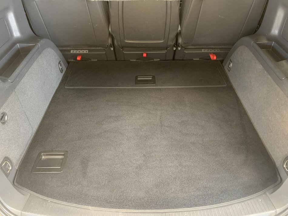 Volkswagen Touran 1.6 TDi 