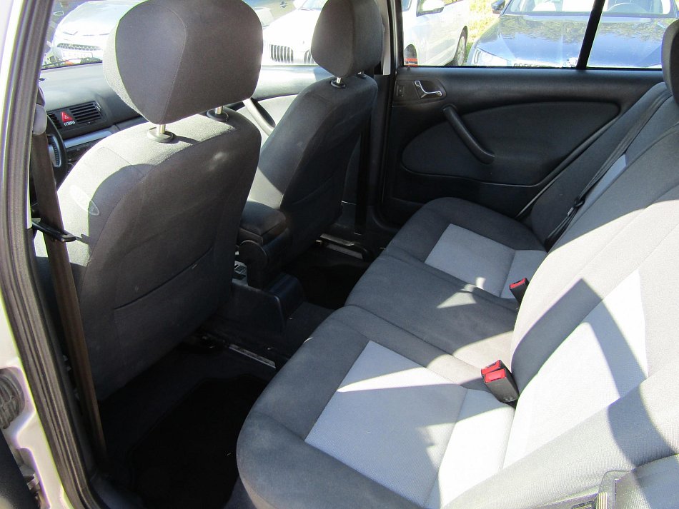 Škoda Octavia 2.0i 