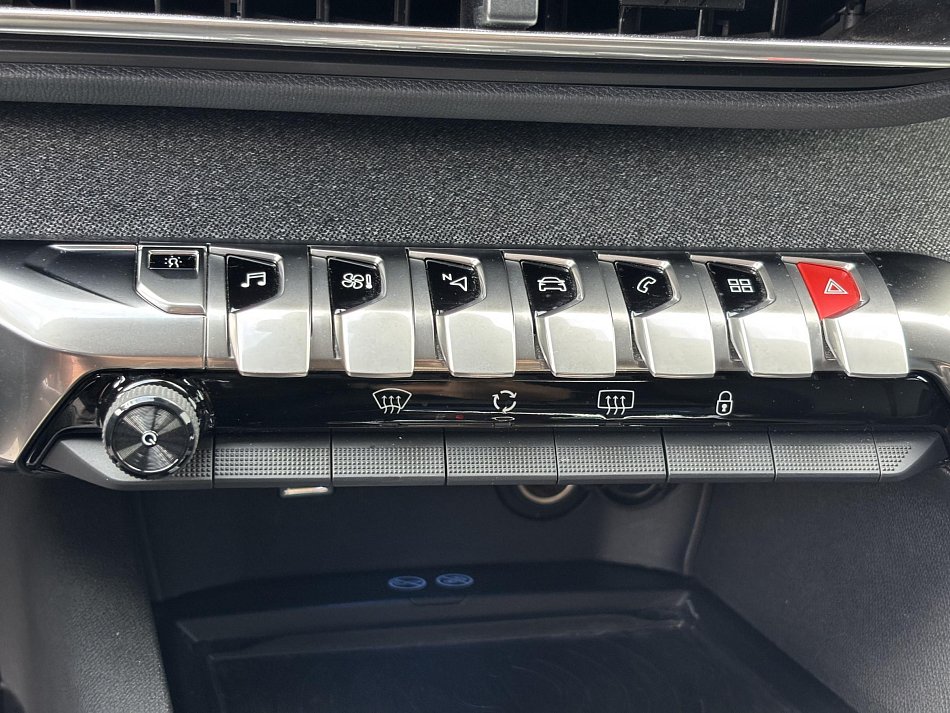 Peugeot 3008 1.2 PT Allure