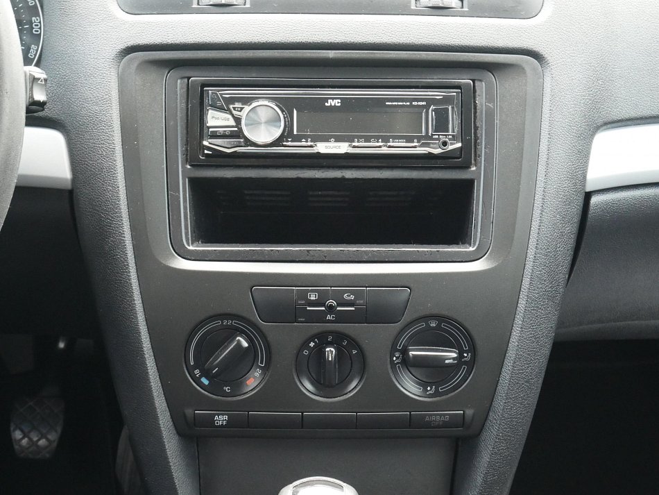 Škoda Octavia II 1.6MPi 