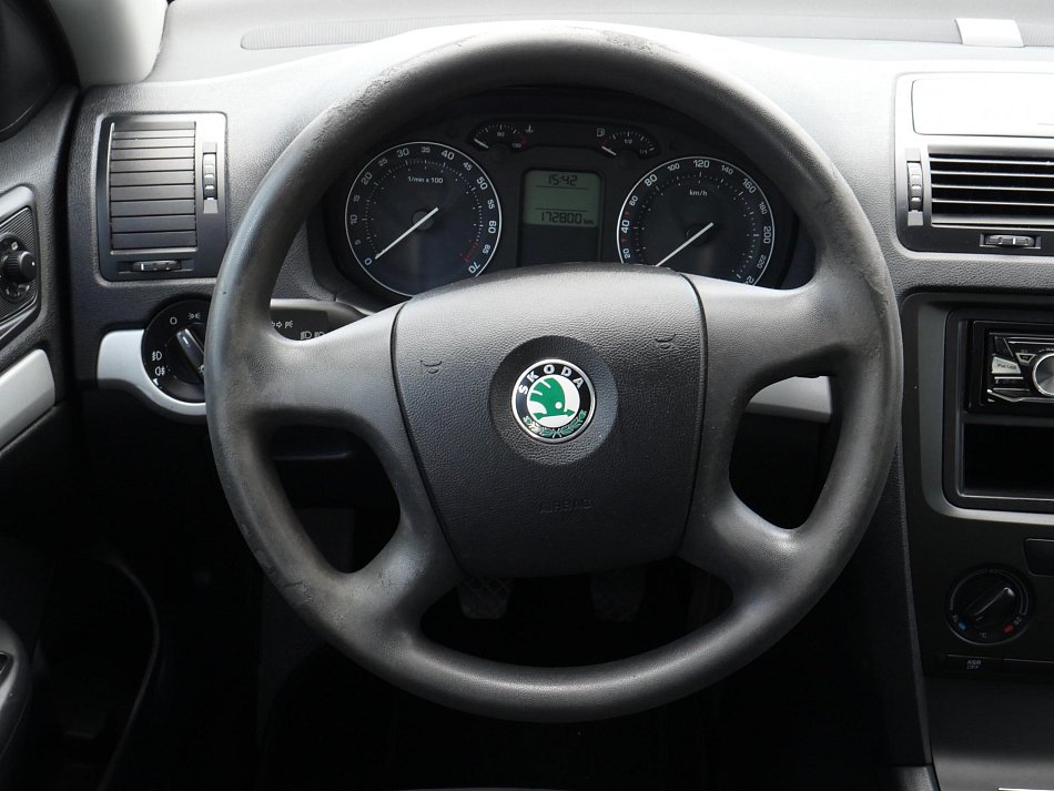Škoda Octavia II 1.6MPi 